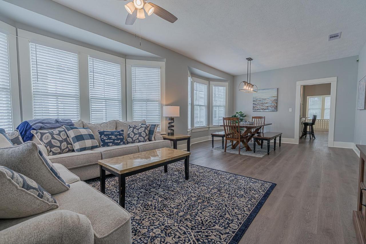 Uptown Cottage Newly Updated Home Near The Strand Galveston Harbor And Utmb Exterior photo